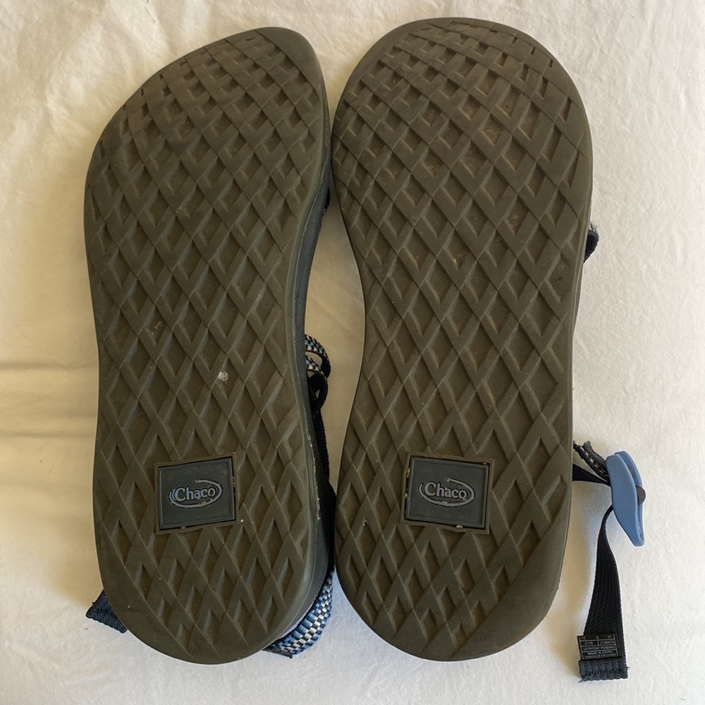 Women’s size 10 Chaco’s blue - Picture 3 of 6